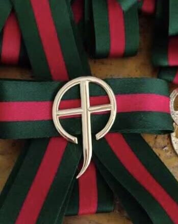 Christ Couture Vintage Fashion Bow Brooch